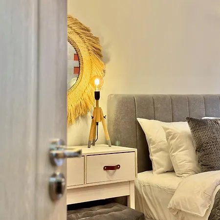 Centre 2bed For 5 Guests 2 Minutes From High Street * Plovdiv