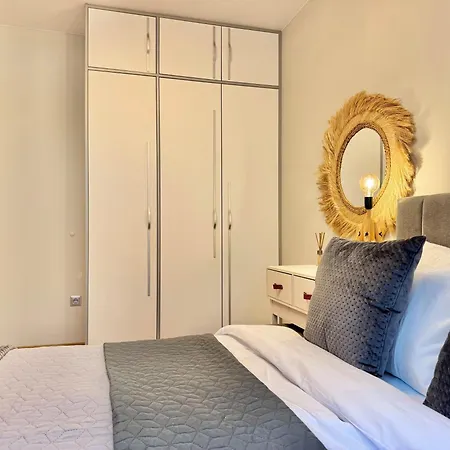 Centre 2bed For 5 Guests 2 Minutes From High Street Plovdiv