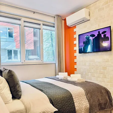Centre 2bed For 5 Guests 2 Minutes From High Street Апартамент Пловдив