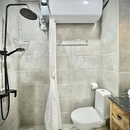 Centre 2bed For 5 Guests 2 Minutes From High Street 아파트 플로브디프