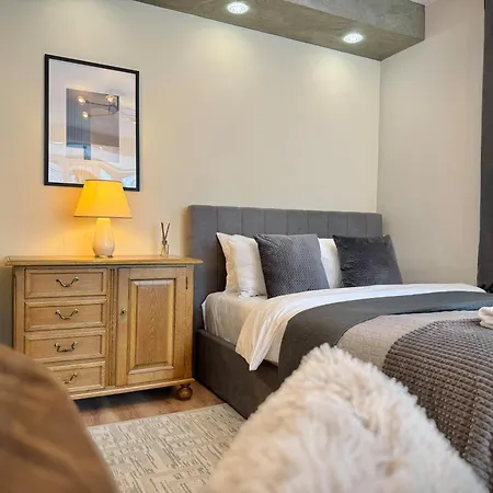 Apartment Centre 2bed For 5 Guests 2 Minutes From High Street