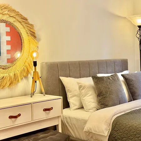Centre 2bed For 5 Guests 2 Minutes From High Street Plovdiv