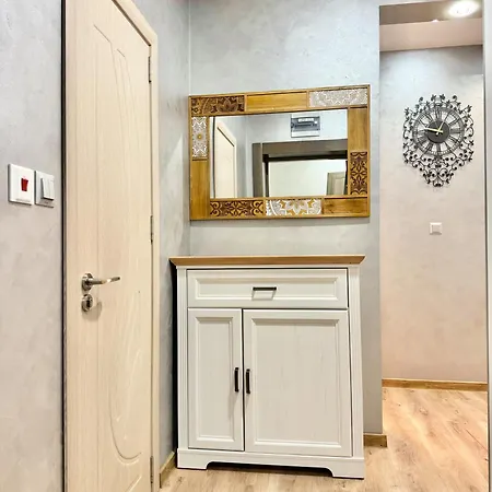 Centre 2bed For 5 Guests 2 Minutes From High Street * Plovdiv